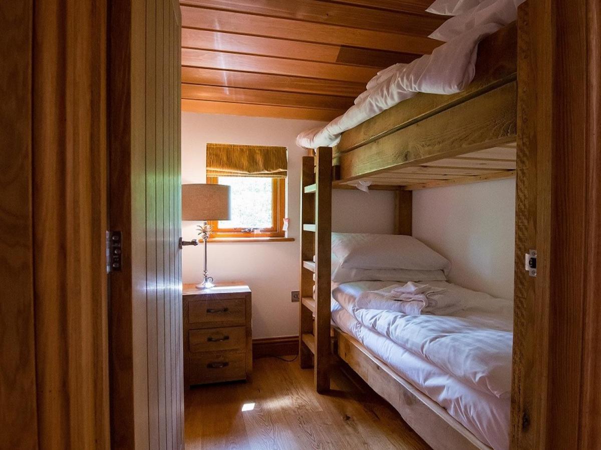 Bed & Breakfast The Boathouse 4*
